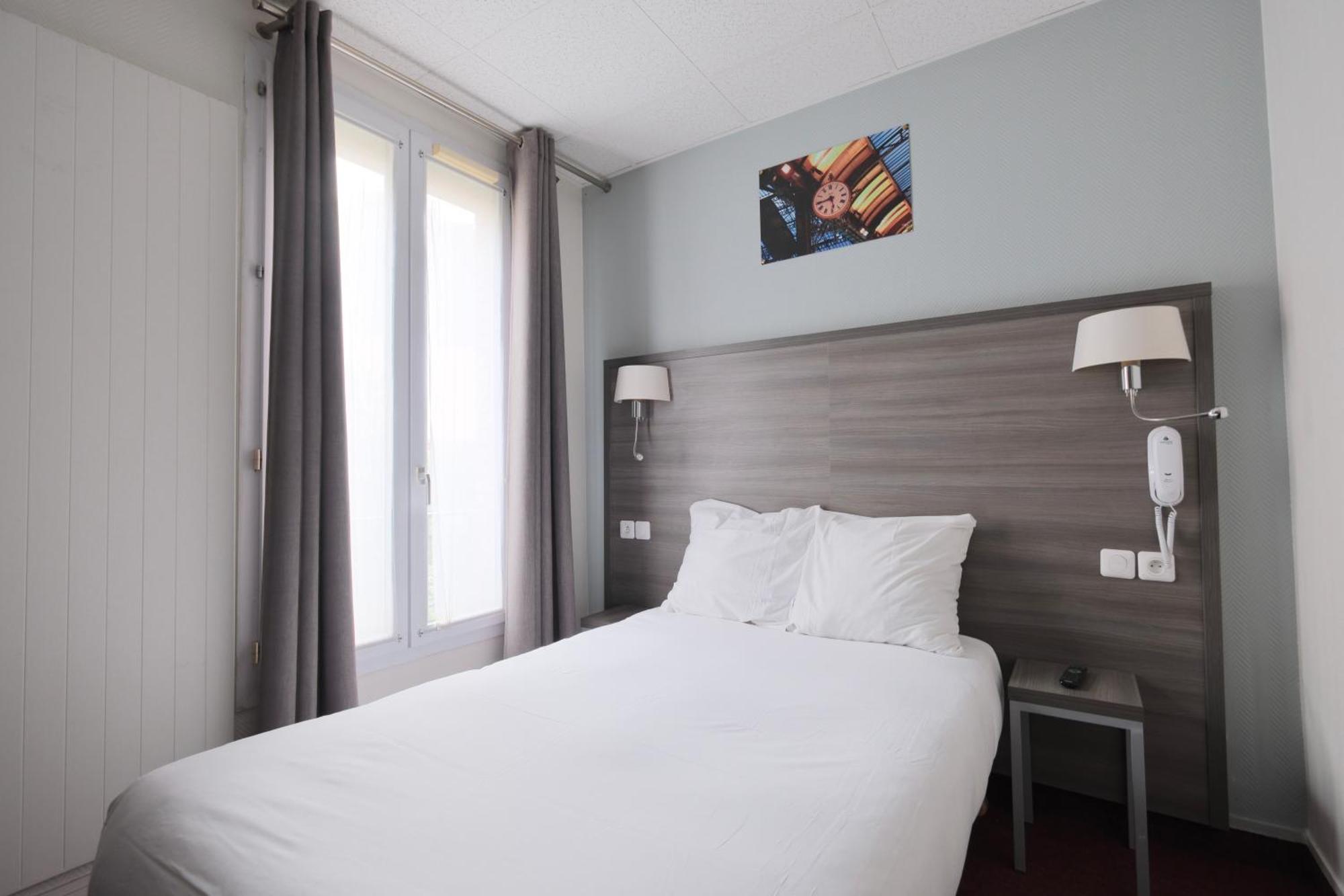 Hipotel Lilas Gambetta Paris Bagian luar foto